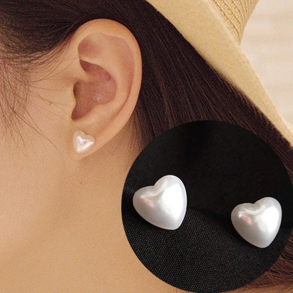 💙💎GRATEFUL💙MAKER💎💙 Jewelry - NEW!💙💎GIRLY CUTE!💗PEARL LOOK!💗HEART STUDS!💎💙